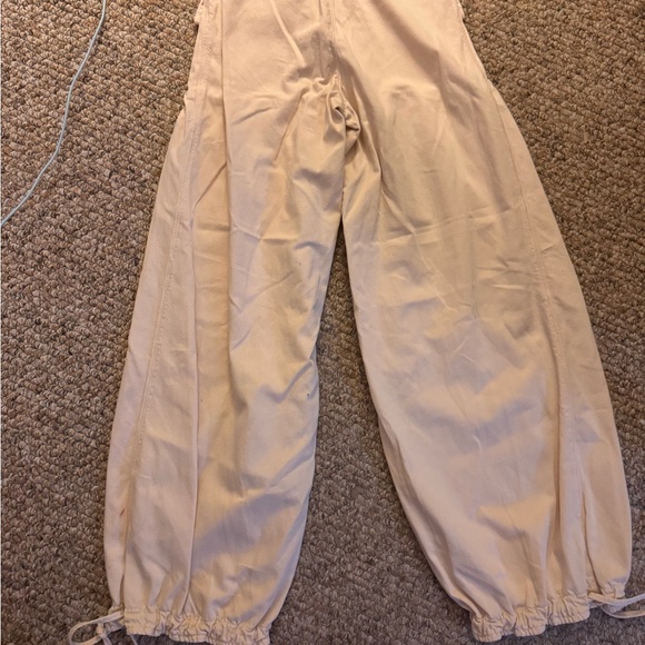 We The Free Cream Cargo Style - Picture 4 of 9